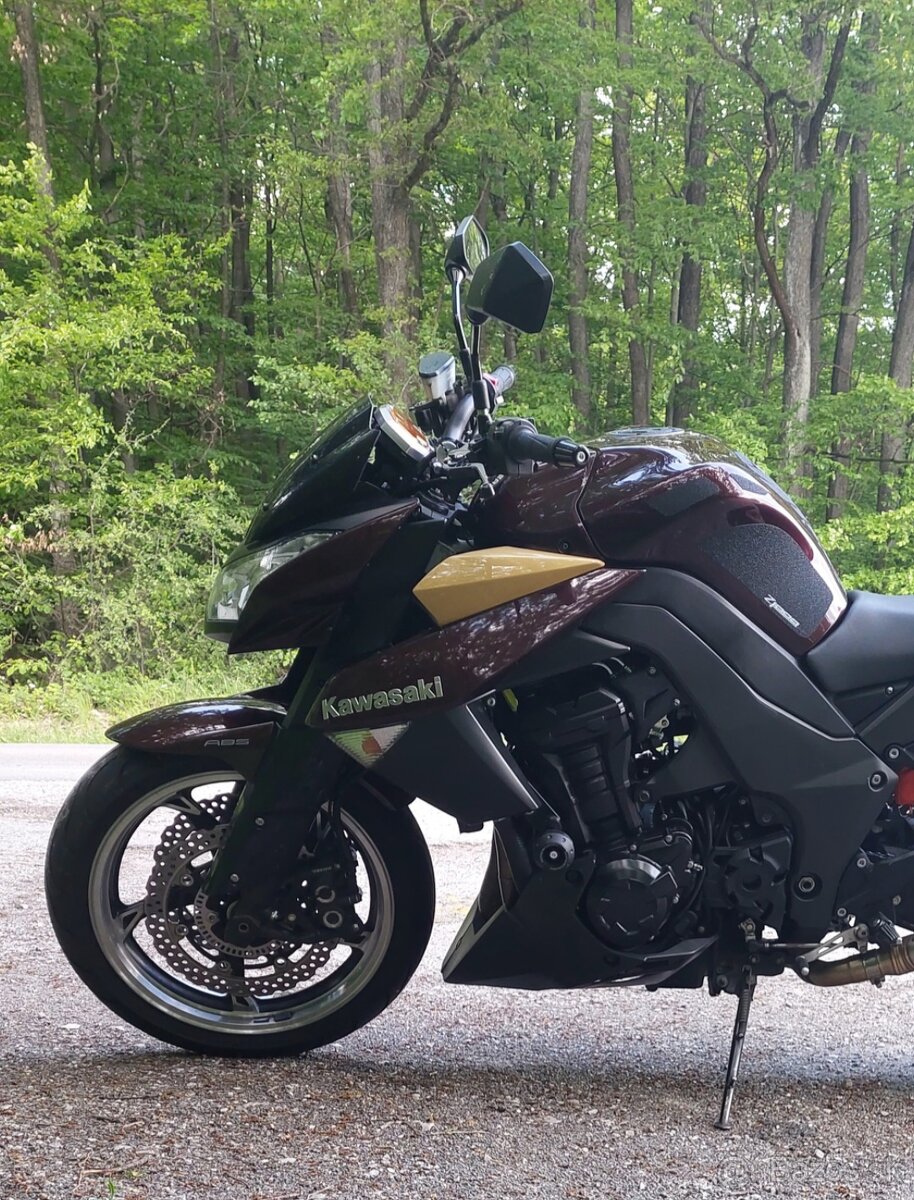 Kawasaki Z1000