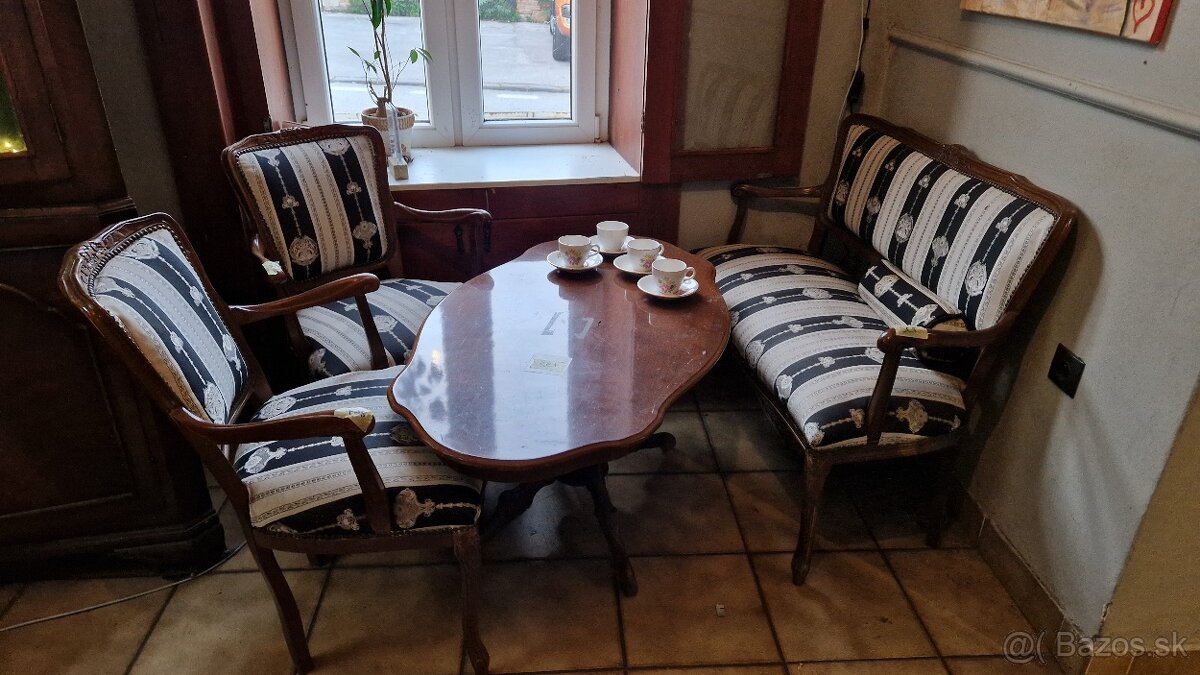 Starožitná sedacia súprava