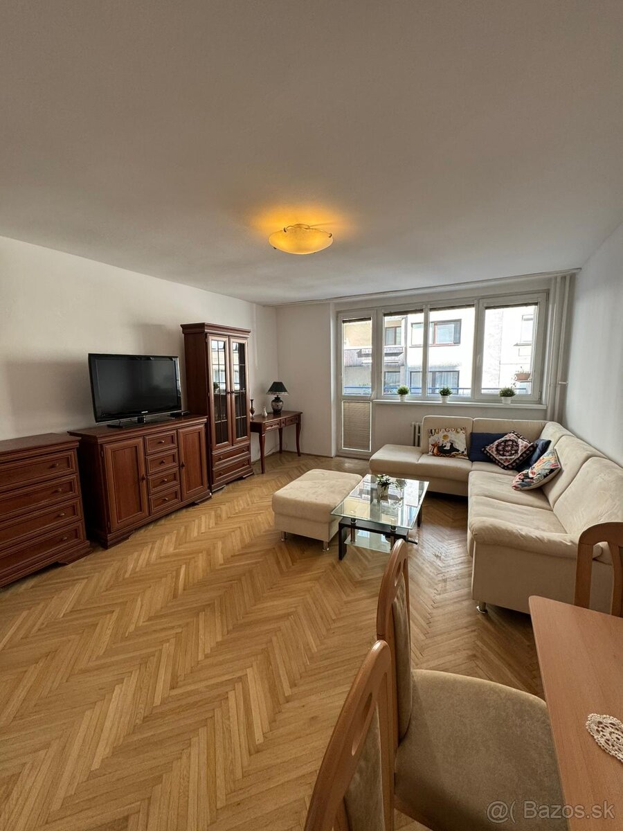 3 izb. byt, MEDENÁ ul.