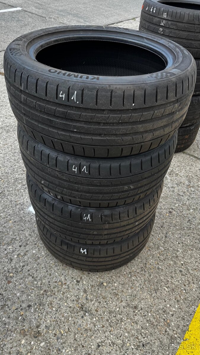 Pneumatiky 245/45R18 KUMHO ECSTA