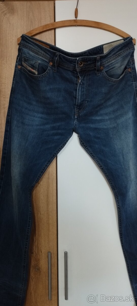 Originálne pánske džínsy Diesel Industry