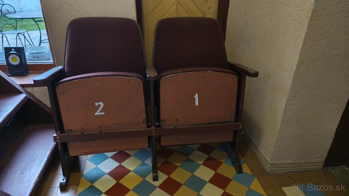 Predám sedačku z kina