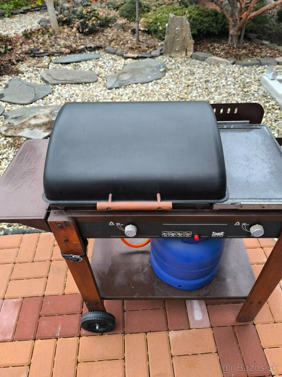 záhradný gril- liatinová platňa