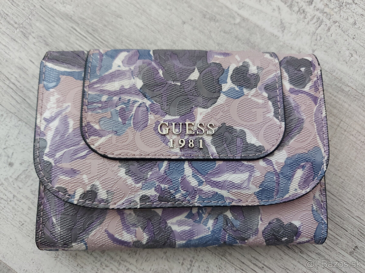 nová fialová guess peňaženka