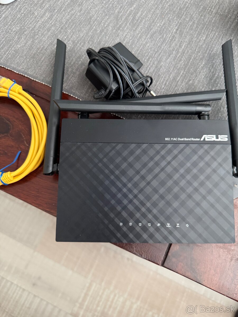 Predám router asus