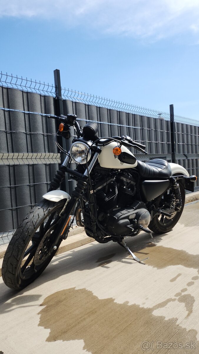 Harley Davidson Iron 883 2018 (Boneville salt)