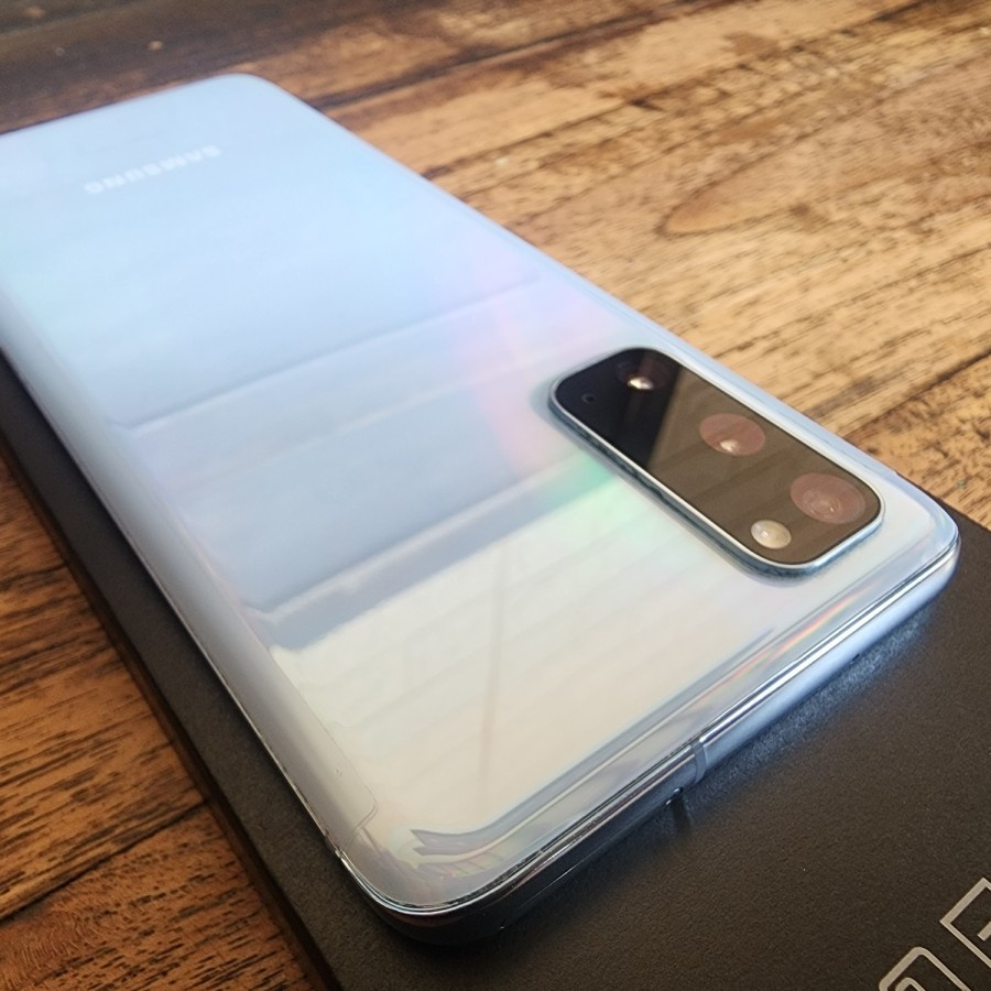 Samsung s20 8/128gb