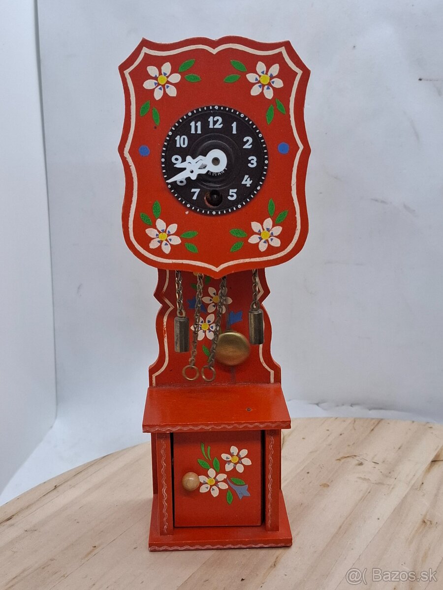 Predám funkčné mechanické detské minipodlahovky na klúčik ma