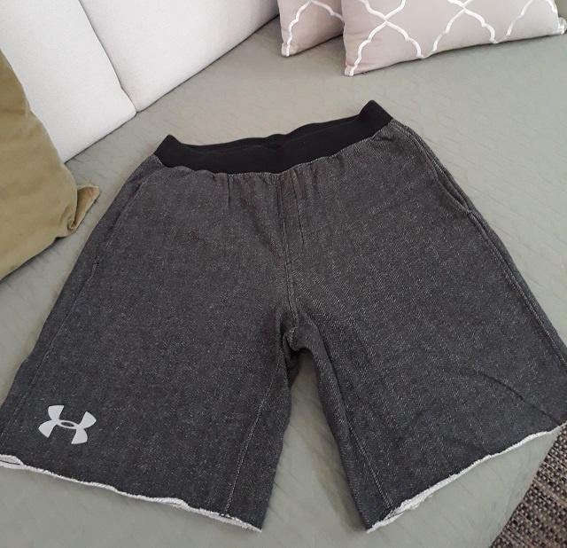 Predám pánske kraťase zn. Under Armour, L