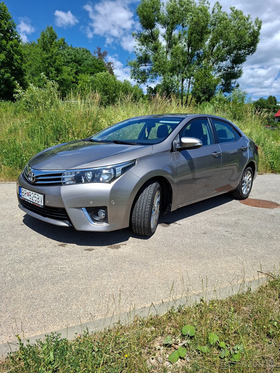 Toyota Corolla sedan 1.6 Style