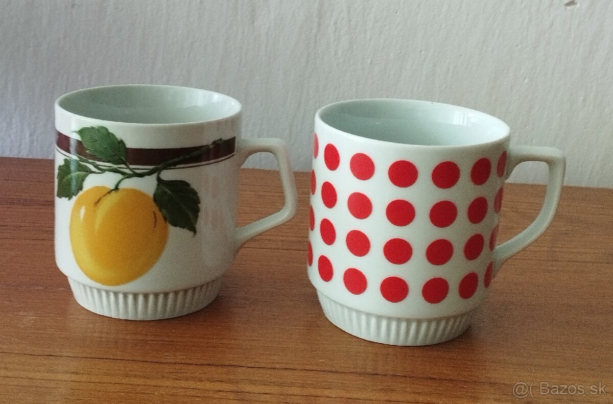 Porcelánové šálky - retro -2ks