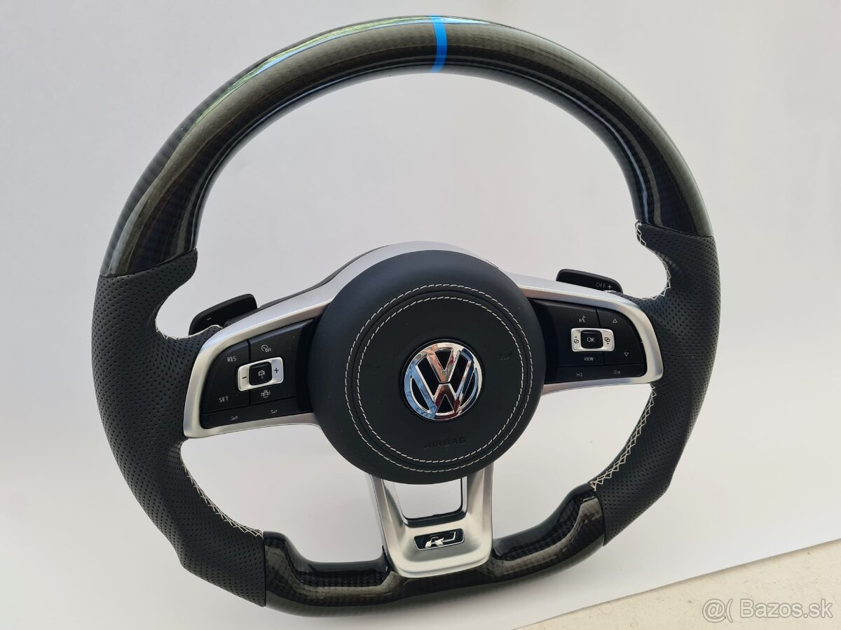 VOLANT VOLKSWAGEN R RLINE GTI - PERFOROVANA KOZA / KARBÓN