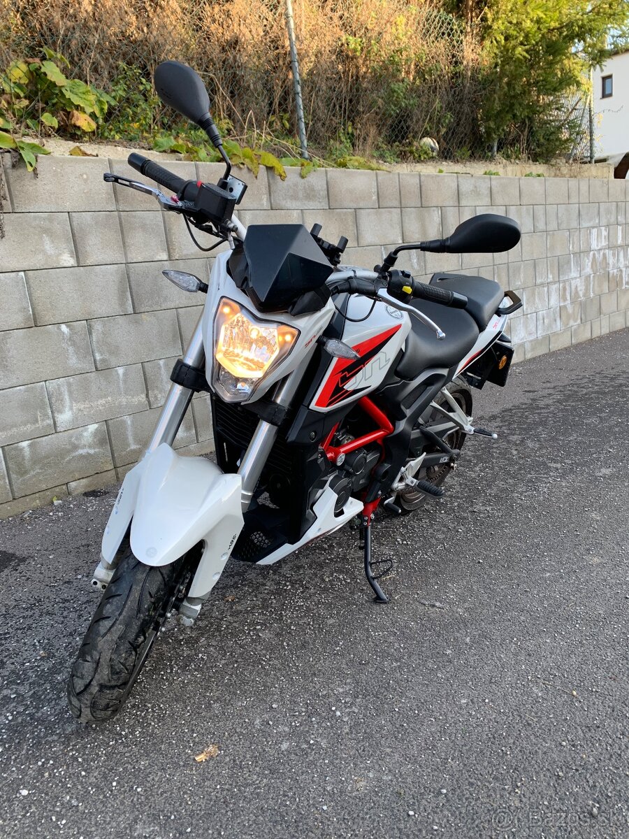 Benelli BN 251