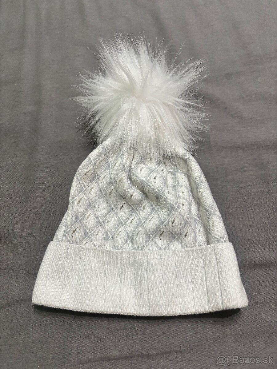 Damska biela zimná čiapka