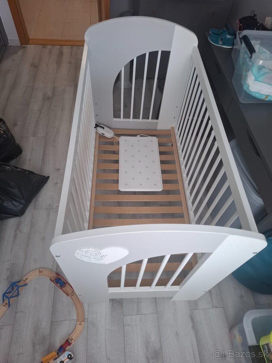 Predám detskú postieľku