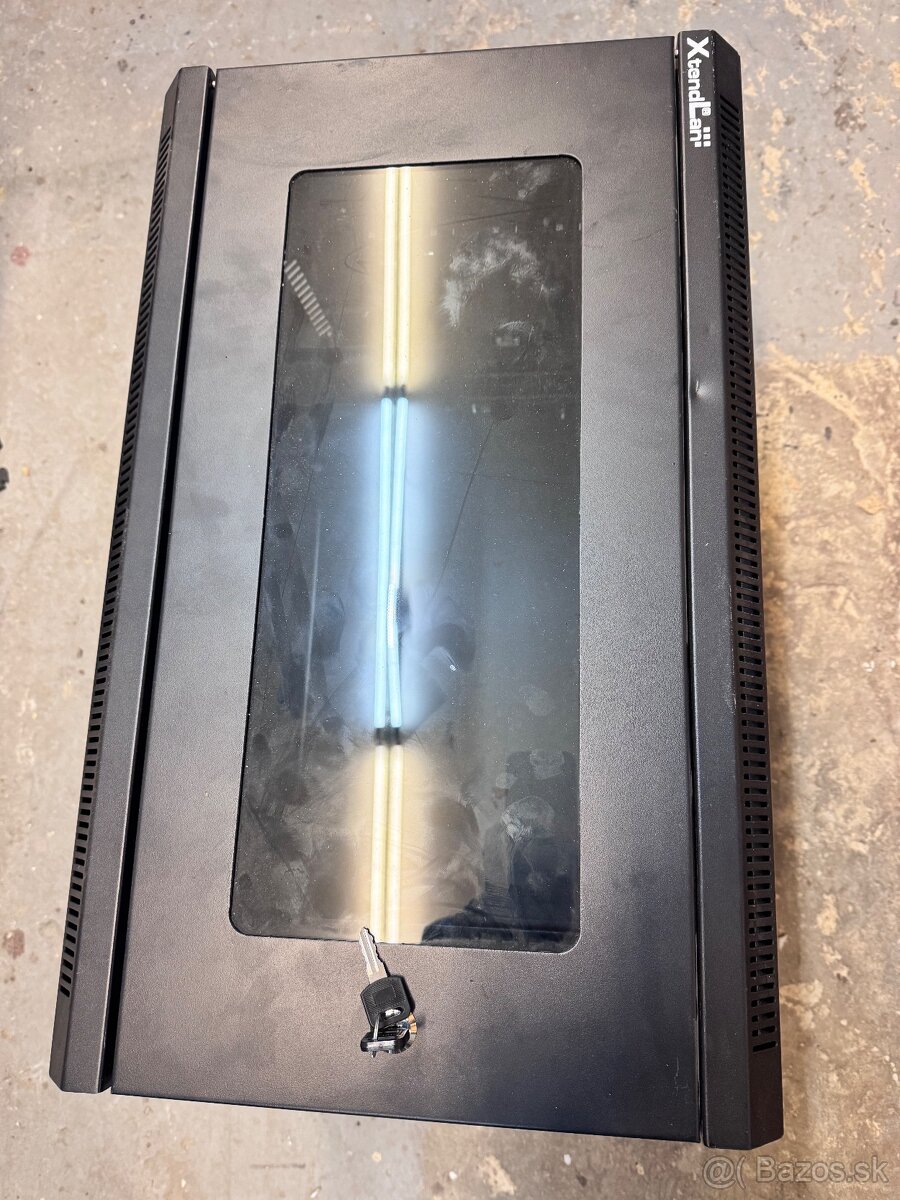Nástenný rozvádzač XtendLan (Rack cabinet)