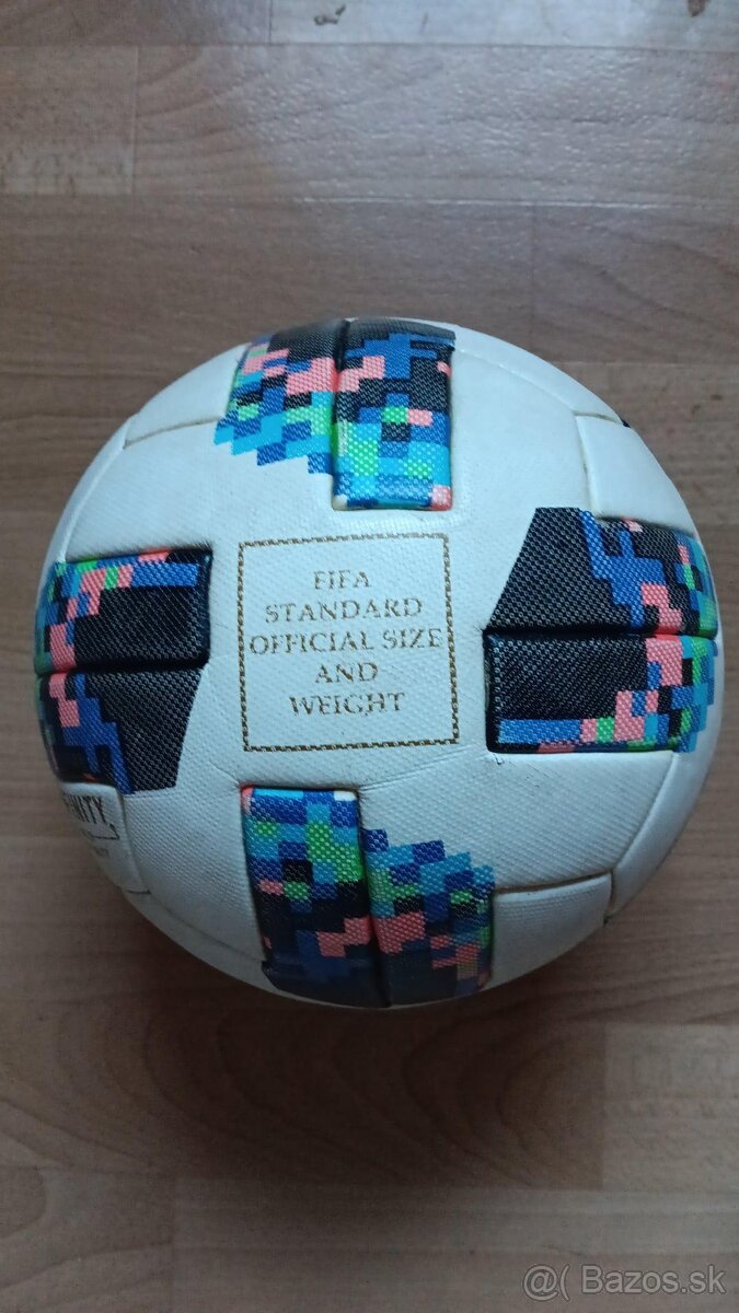 Futbalová lopta