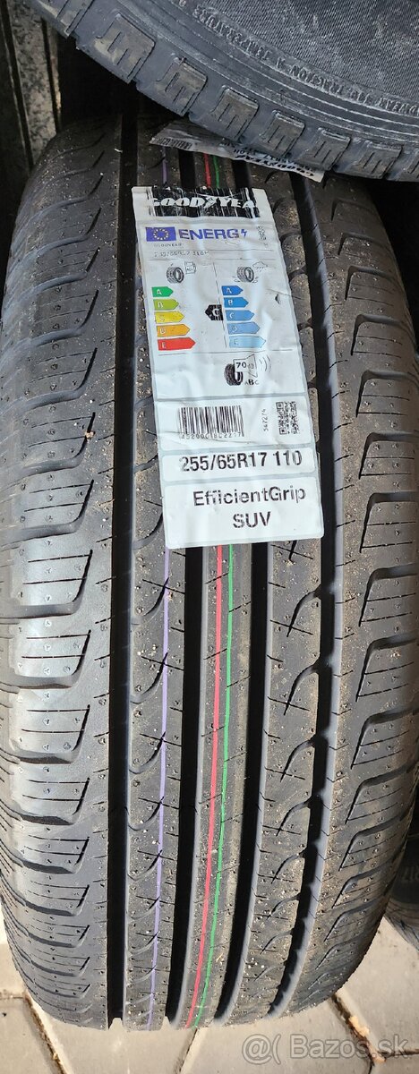 Predám 4 ks nové nepoužité pneumatiky 255/65 R17.