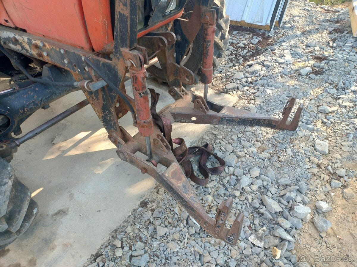 Predná hydraulika zetor