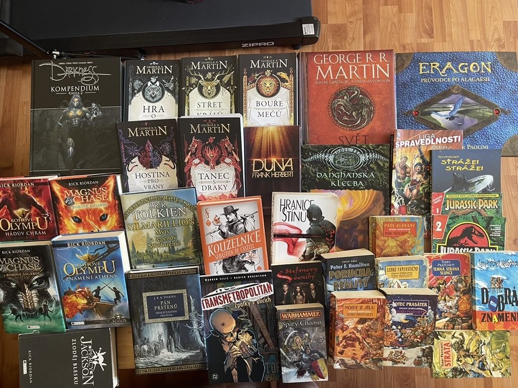 Pratchett,Hra o trůny,Kolo času,Návrat rudé gardy,Kulhánek