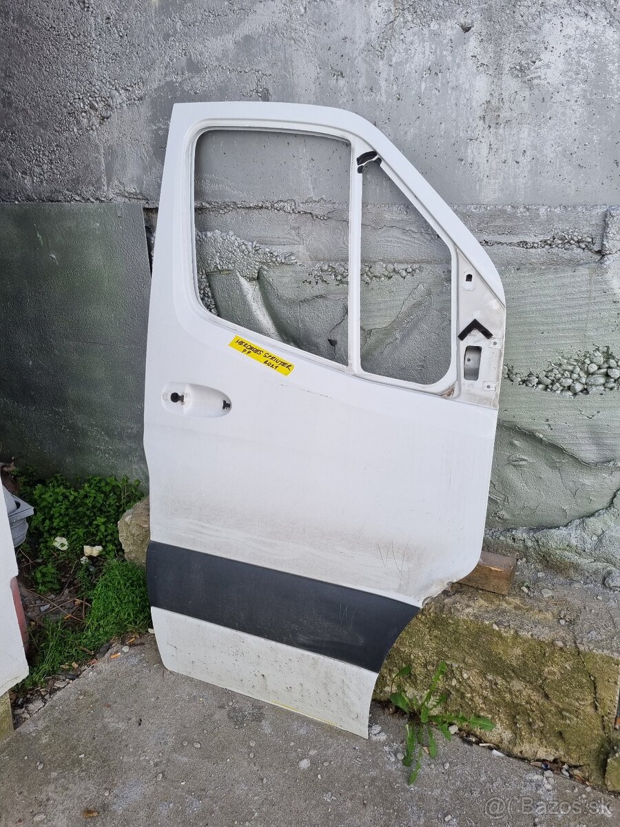 Mercedes Sprinter pravé dvere 2022