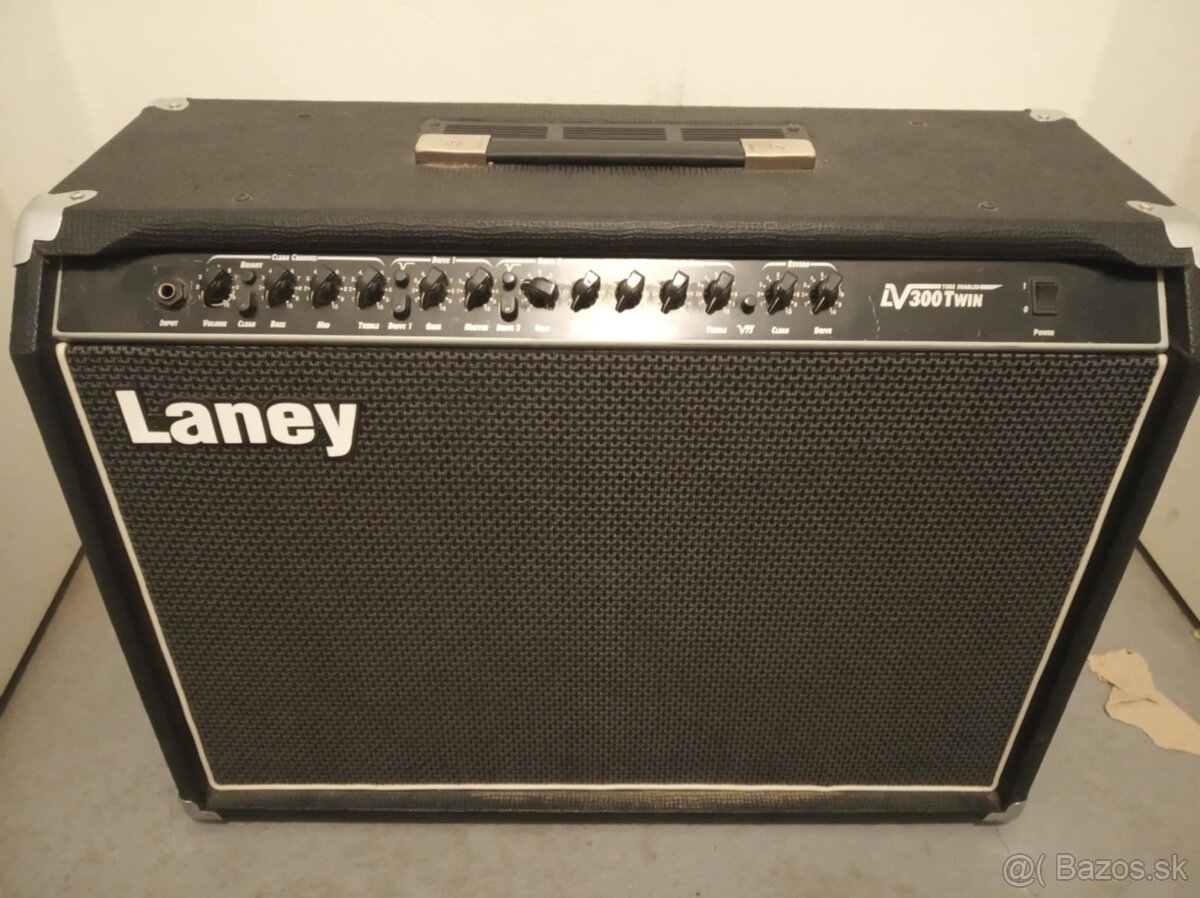 Zosilovač kombo Laney LV300 Twin