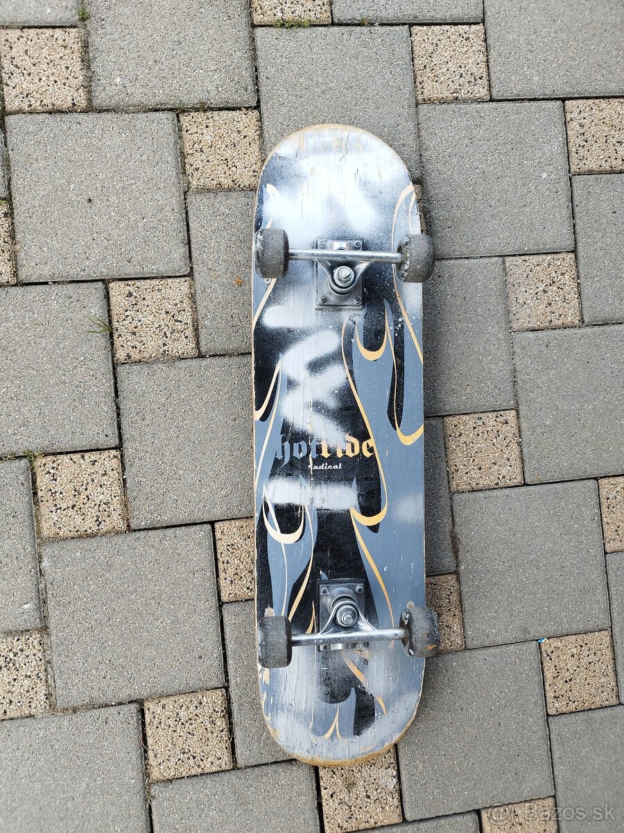 Skateboard
