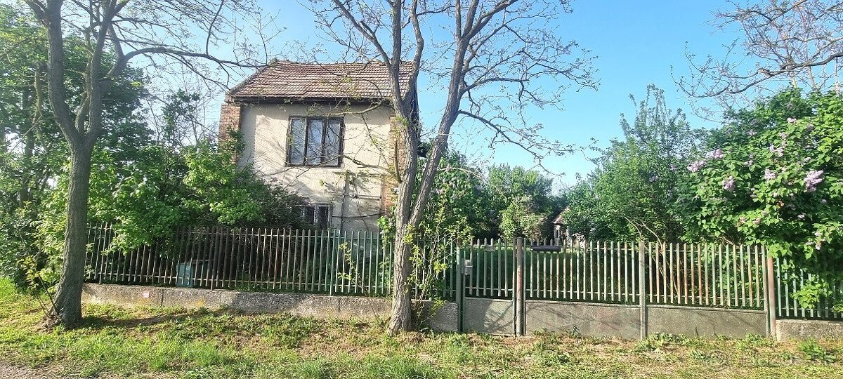 Rodinný dom na predaj v obci Trávnik