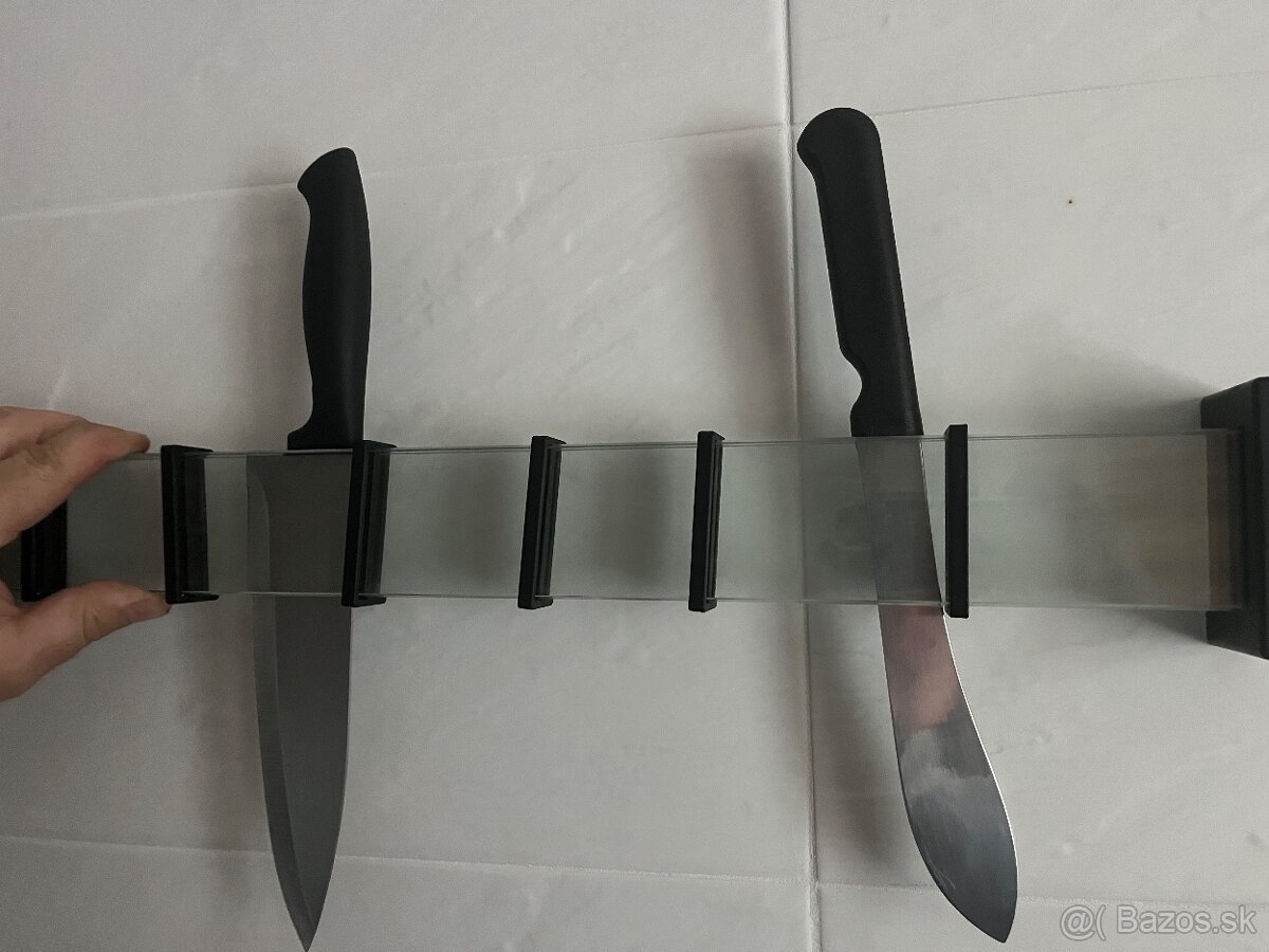 Predam stojan na nože