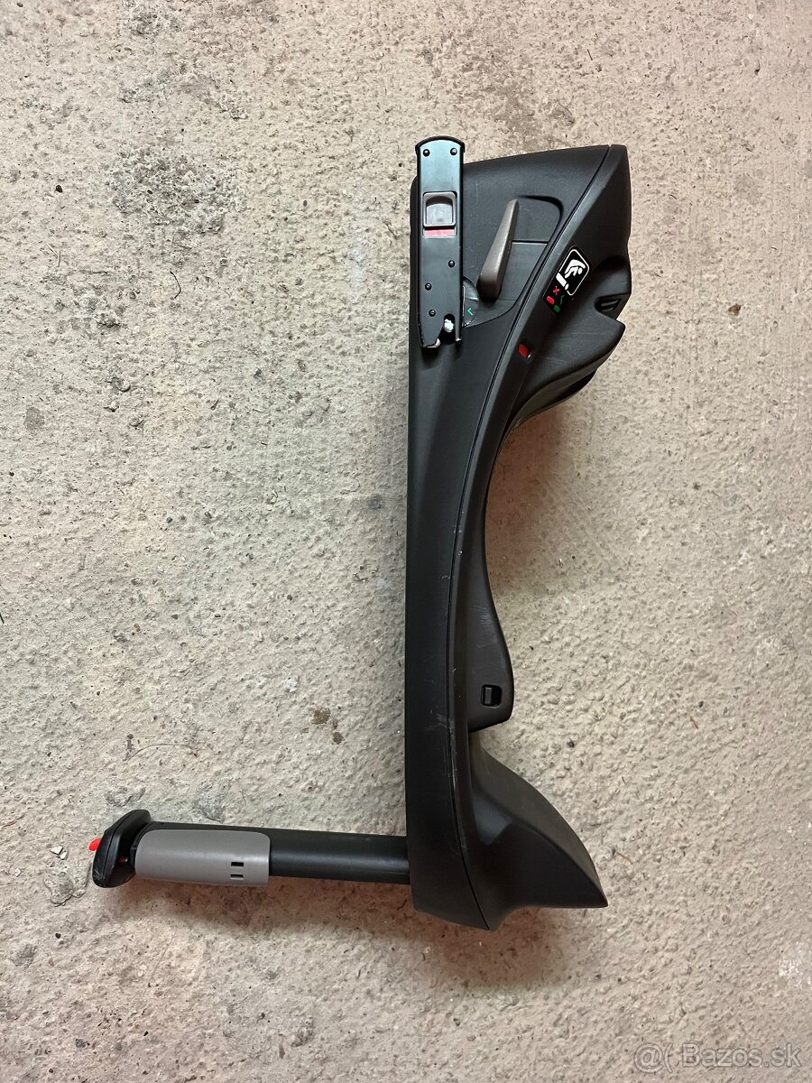 Isofix Cybex Base one universal + cybex Anton S2 I-size