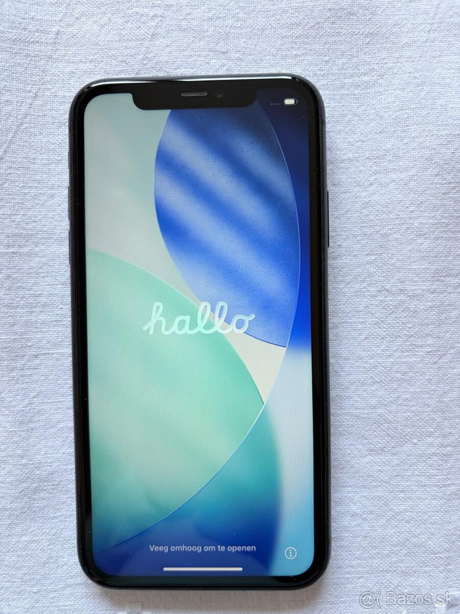 Predám iPhone 11