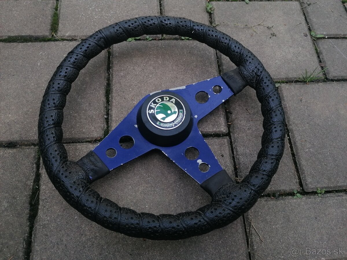 Predám športový volant Škoda