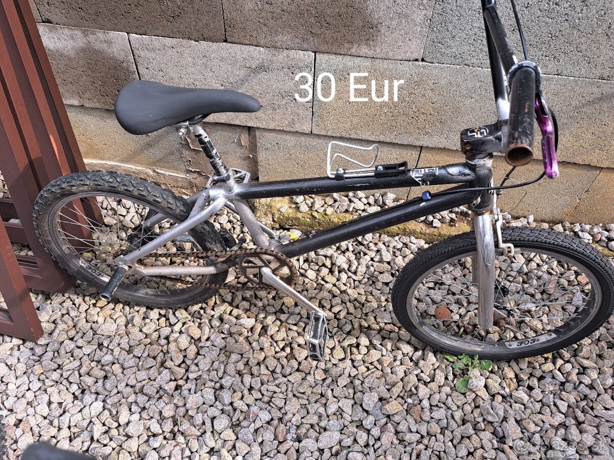 Predám 5 x bicykel + 1 kolobežka