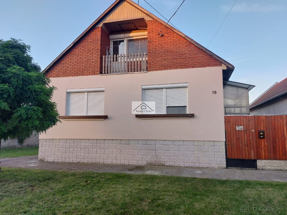 3-izbový rodinný dom na rožnom pozemku v obci Levél