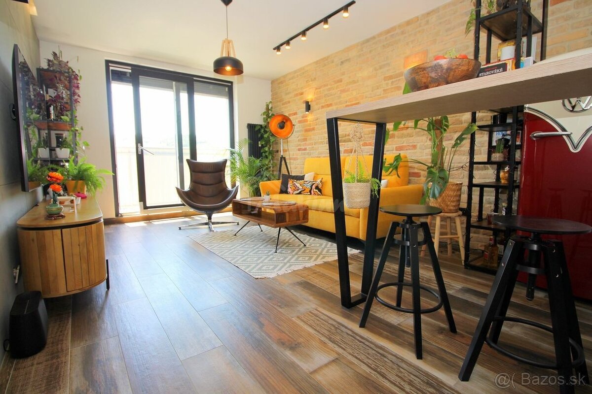 PREDAJ LUXUSNÝ 2 izb BYT 49m² M.Okruž.Partizánske