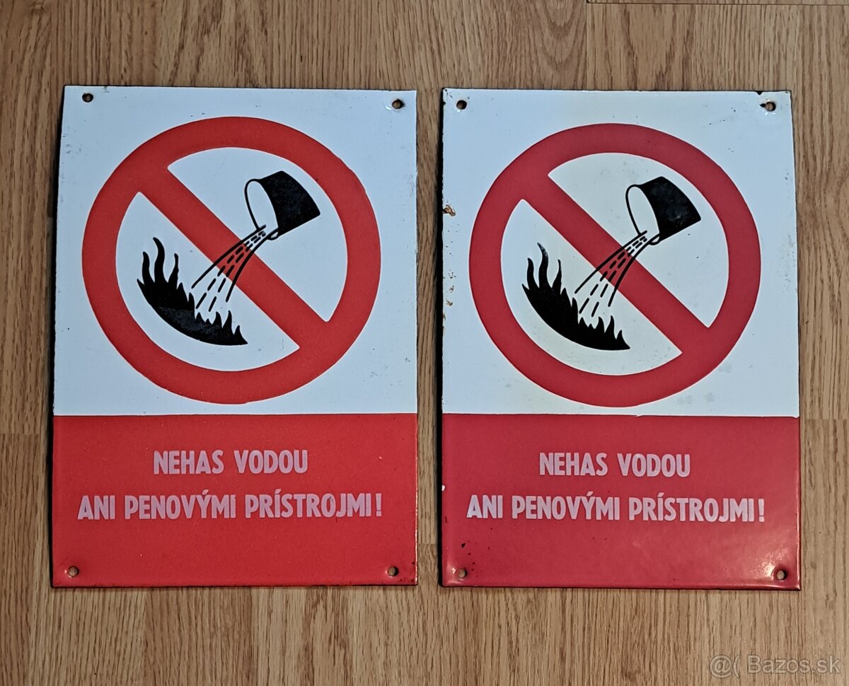 Smaltované cedule