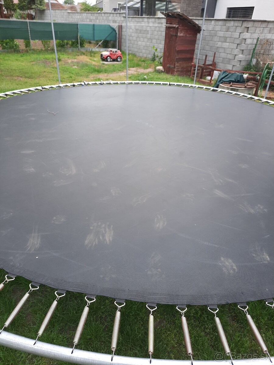 Trampolina