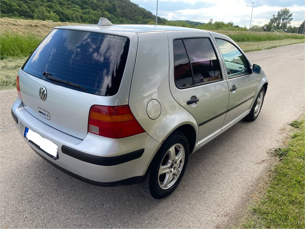 Volkswagen Golf 4 1,9TDI 74KW Rok výroby 2003