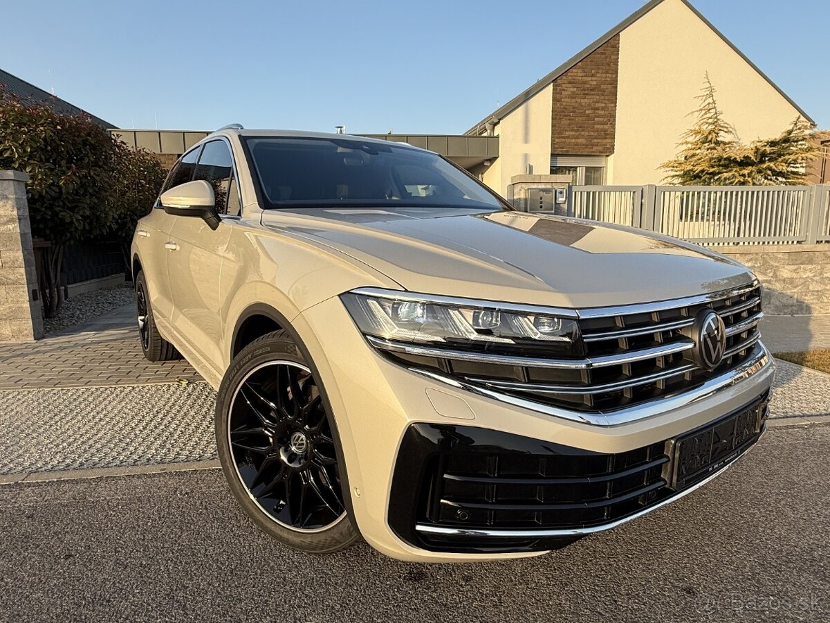 VW Touareg 3.0 TDI 4x4 DSG 2024, 26tis.km, IQ LED, DCC, ACC