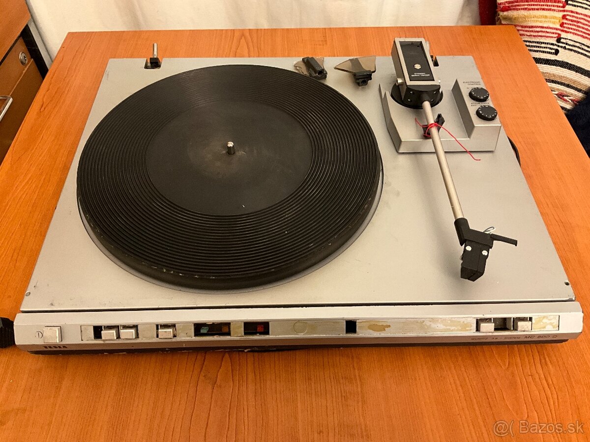Tesla MC600Q gramofon na ND