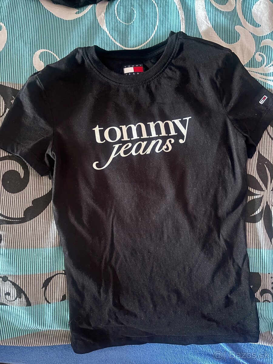 Tommy Hilfiger