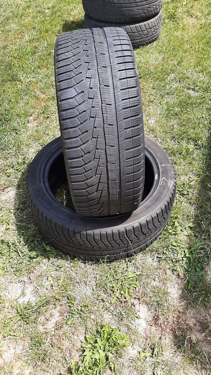 245/45r19 102V  Hankook  zimne
