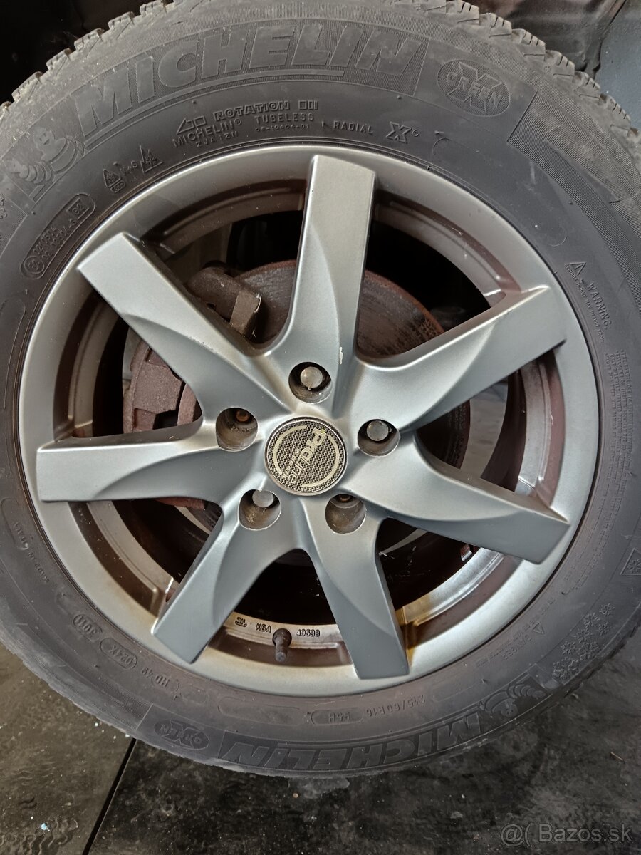 Nissan 5 dierove