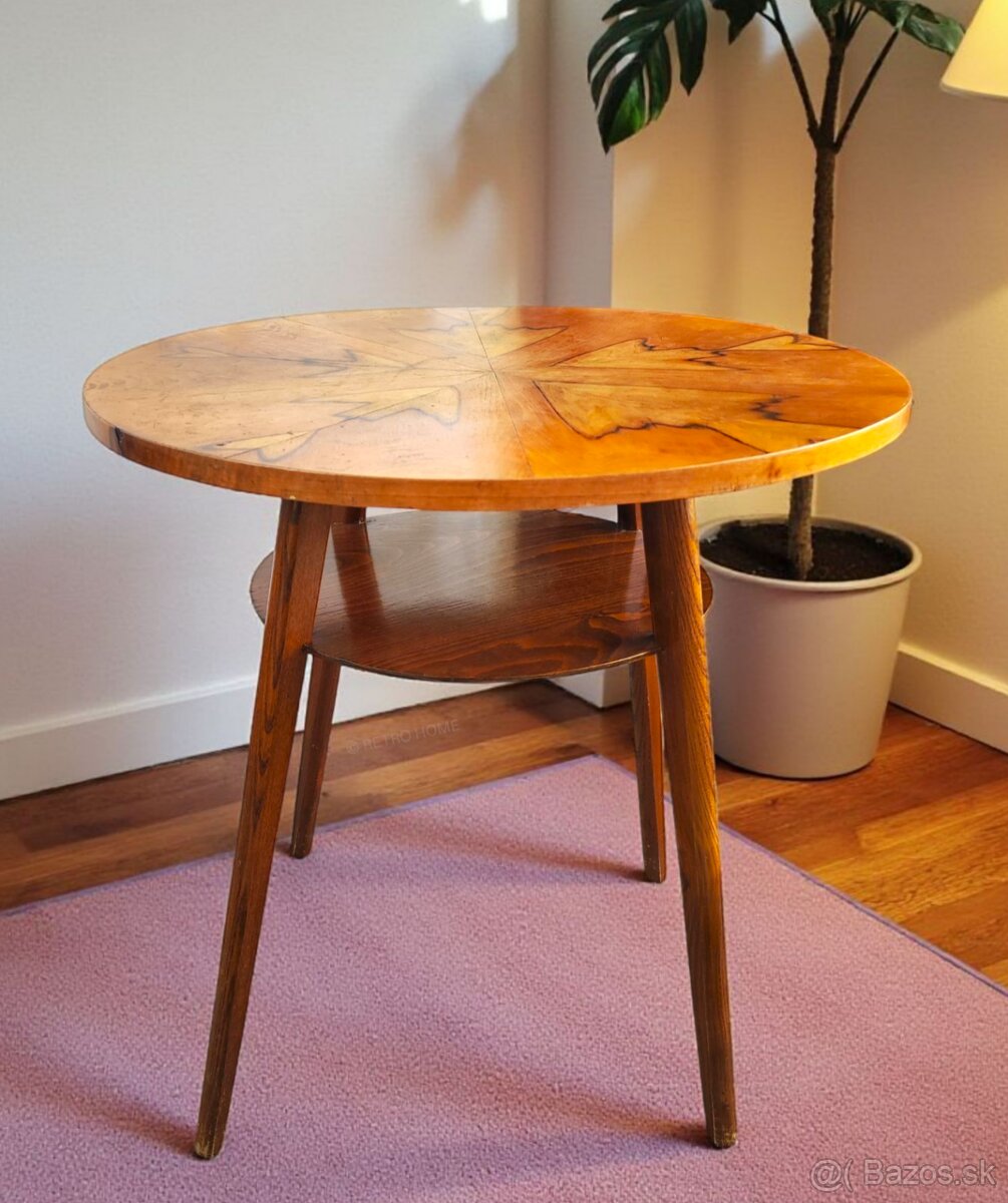 Retro okrúhly stolík