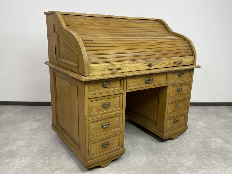 Starožitné kancelárske stoly