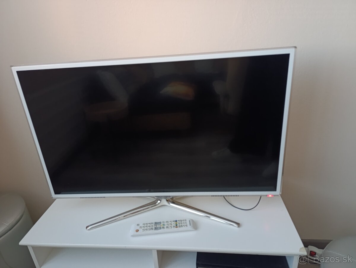 Samsung televízor biely 3D