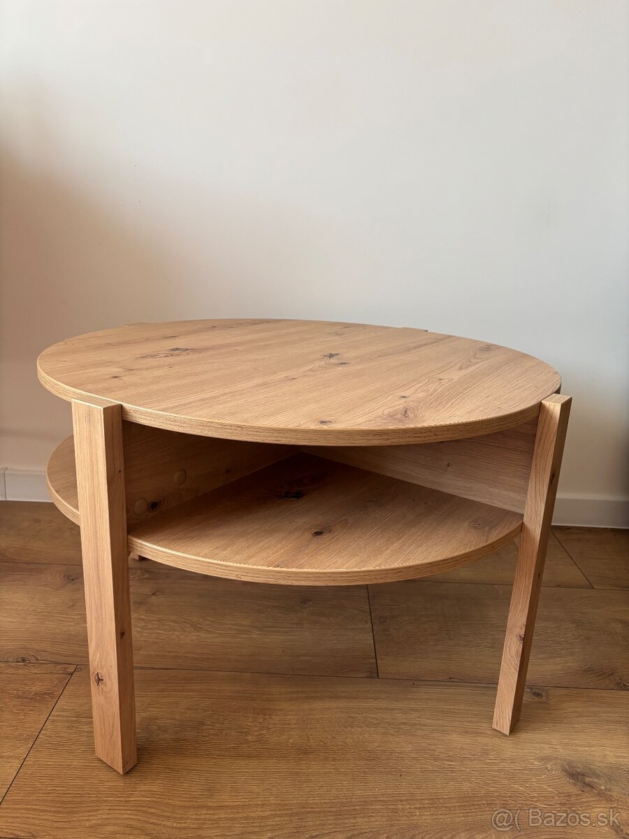 Okruhly konferencny stolik