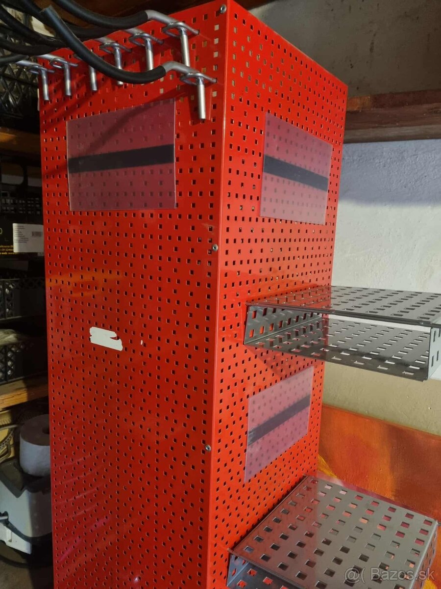 Regal do obchodu , stojan