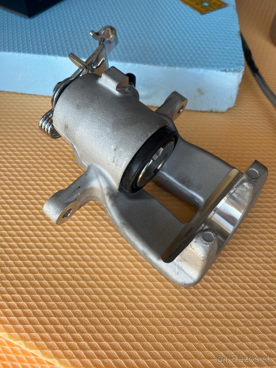 Brzdový strmeň - VW, Škoda, Seat, Audi