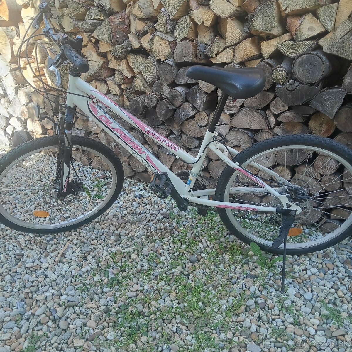 Predám dievčenský bicykel